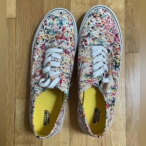 Splatter Paint Print Sneakers Size 7